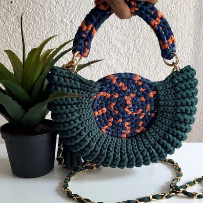 Lady Katrina- Kathline SALVANT: Oréo Crochet 24cm×17cm  Spaguetti Yarn Dark Green and Ombre Handmade Bag From Haiti